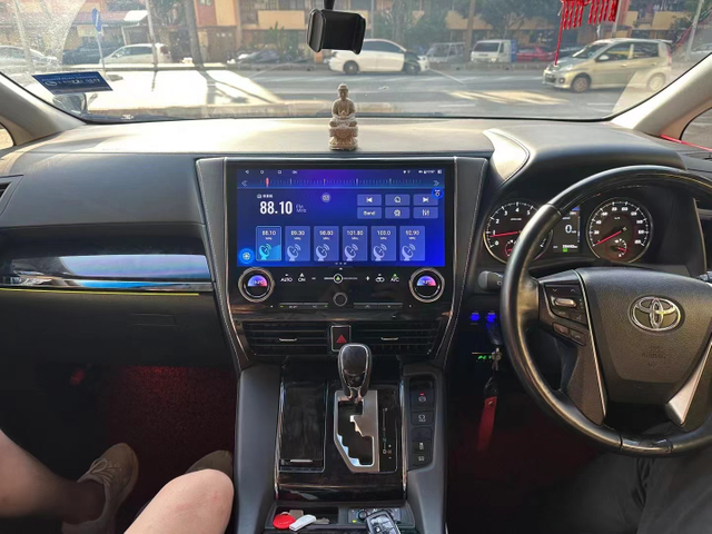 Toyota Alphard 30 Android Screen Carplay GPS Head Unit